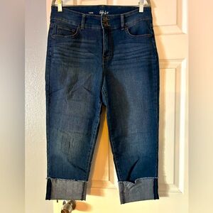 Style & Co. Cuffed capri.